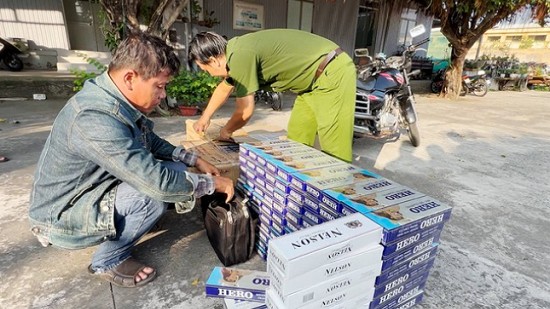 An Giang: Khởi tố 01 đối tượng mua bán thuốc lá lậu liên tỉnh