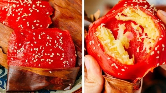 Món bánh làm từ bột nếp, gấc, đường khiến bao thực khách siêu lòng
