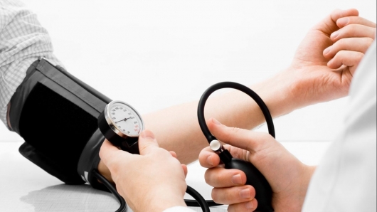 Bài thuốc dân gian hỗ trợ điều trị bệnh tăng huyết áp