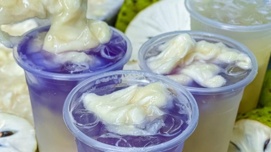 Xua tan nắng hè cùng loại trà “hot” nhất mạng xã hội